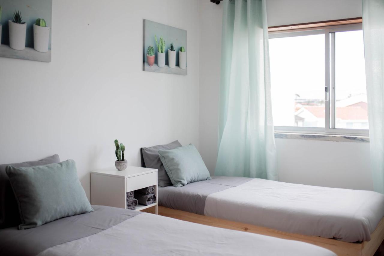 Baleal Surf Emotions Hostel Екстериор снимка