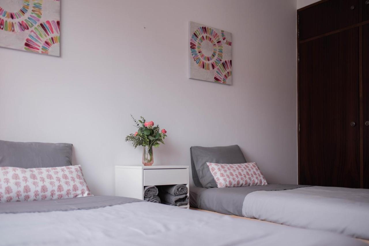 Baleal Surf Emotions Hostel Екстериор снимка