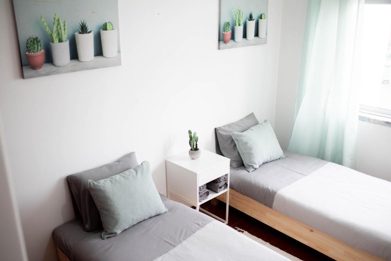 Baleal Surf Emotions Hostel Екстериор снимка