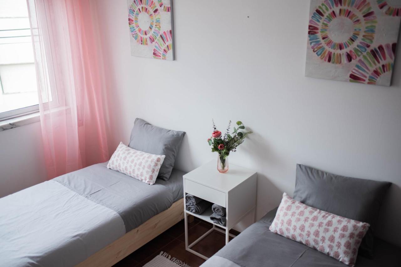 Baleal Surf Emotions Hostel Екстериор снимка